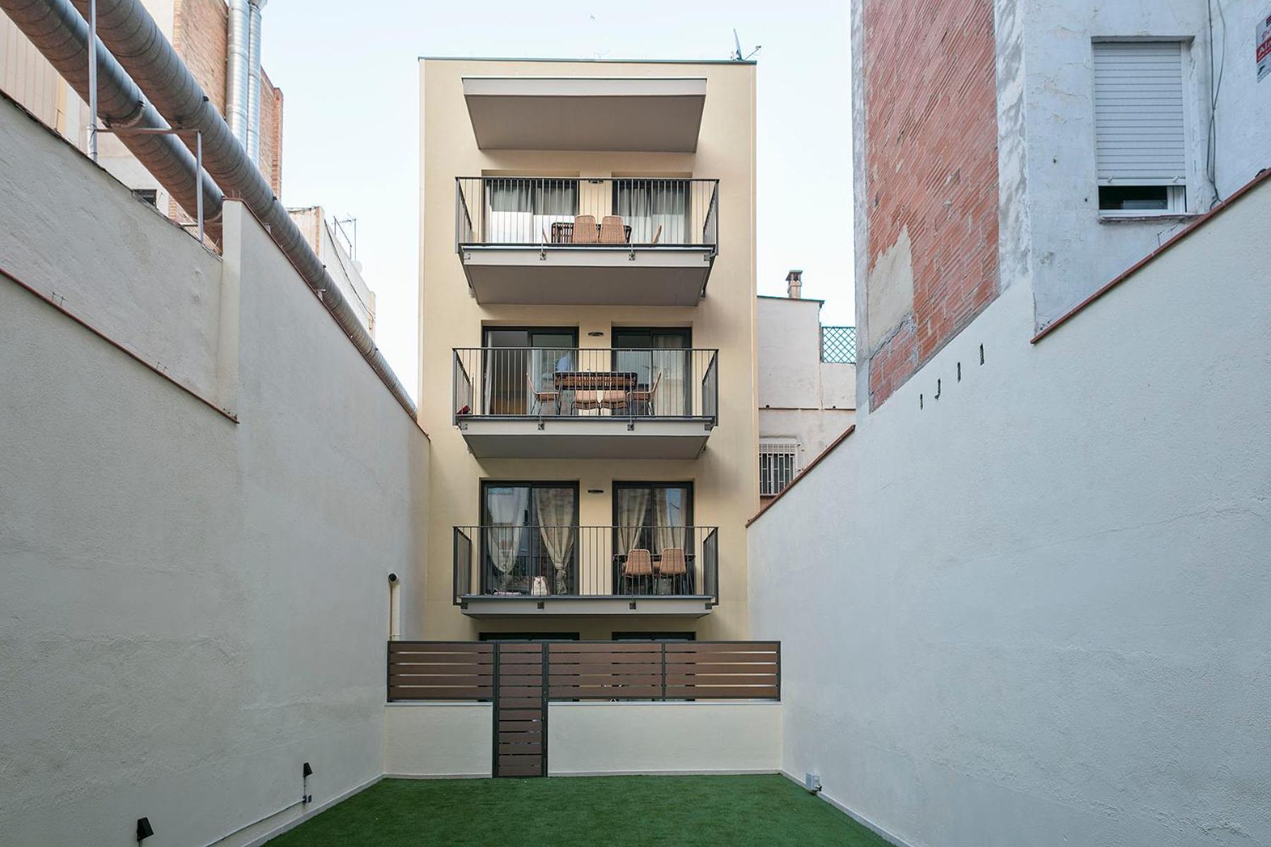 Your Home - Camp Nou Apartment L'Hospitalet de Llobregat Exterior photo